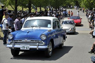 ▼トヨタ2000GT#33、フォードGT40をはじめ今年も多彩な車両に走行いただきました。