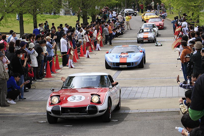 ▼トヨタ2000GT#33、フォードGT40をはじめ今年も多彩な車両に走行いただきました。