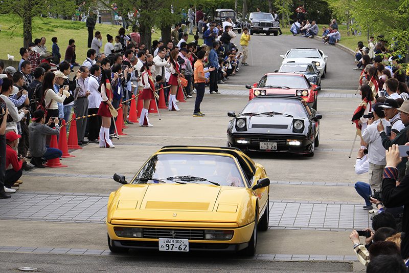 ▼トヨタ2000GT#33、フォードGT40をはじめ今年も多彩な車両に走行いただきました。