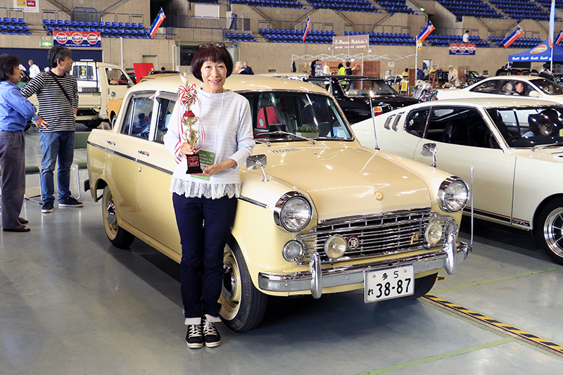 ◆エレガンス賞　国産車の部