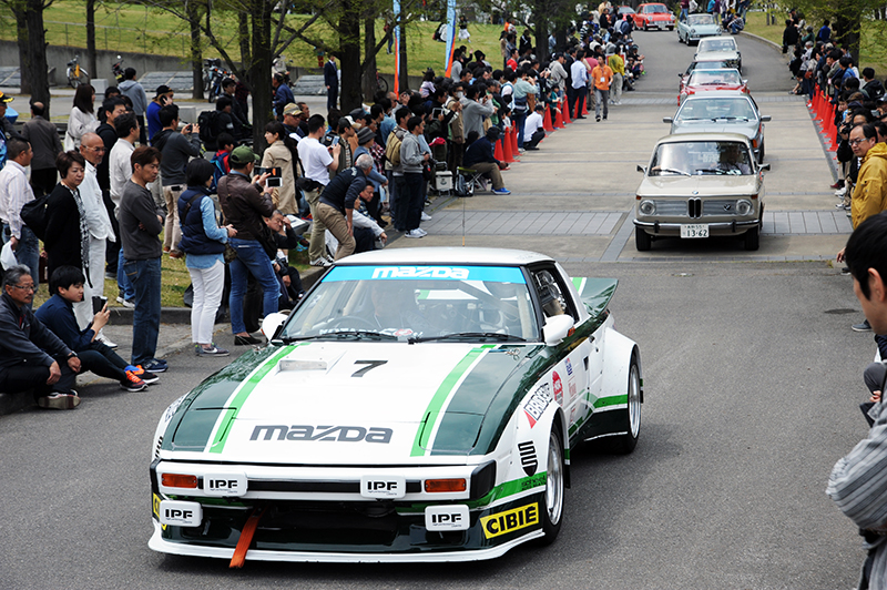 ▼フェラーリテスタロッサ、フォードGT40をはじめ今年も多彩な車両に走行いただきました。