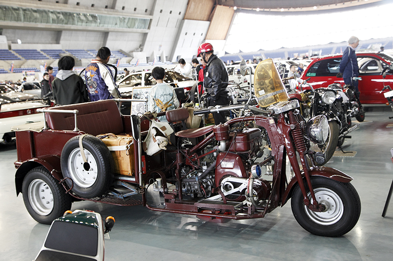 ▼全国から集まった300台を超える自慢の愛車が会場狭しと勢揃い！