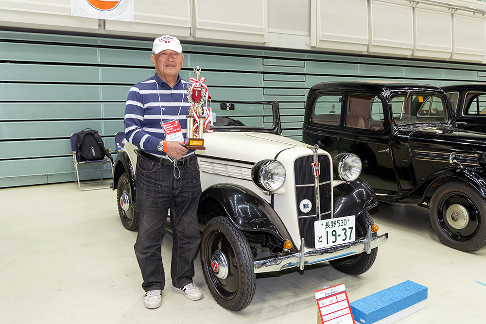 ▼日産特別賞：瀬川 良樹さん所有の「ダットサン オープン（1937年）」