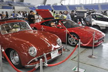 多彩な車両が勢揃いです。
