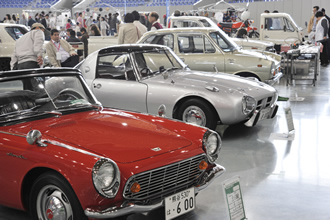 多彩な車両が勢揃いです。 